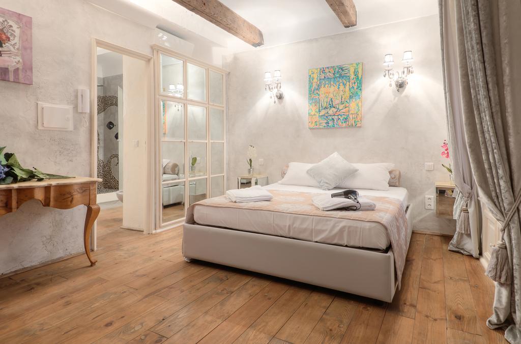 Charming House Apartment คานส์ ภายนอก รูปภาพ